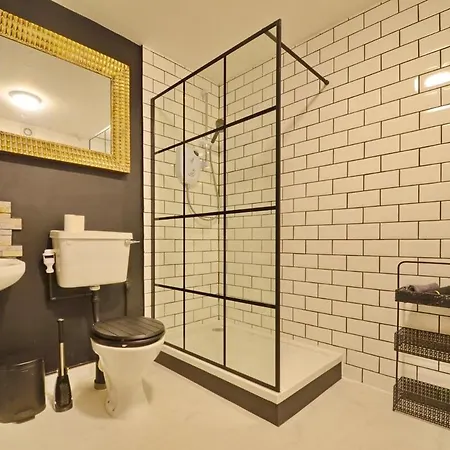 Modern And Spacious * Bristol
