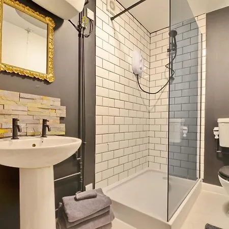 Modern And Spacious Appartamento *